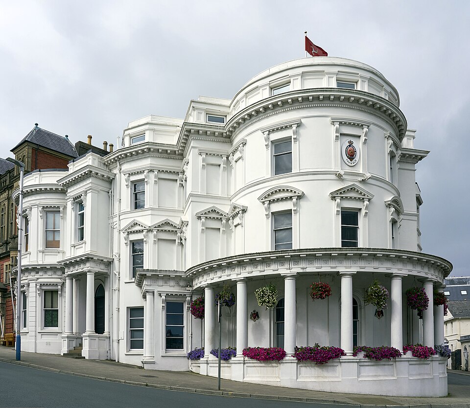 Douglas Legislative building outside